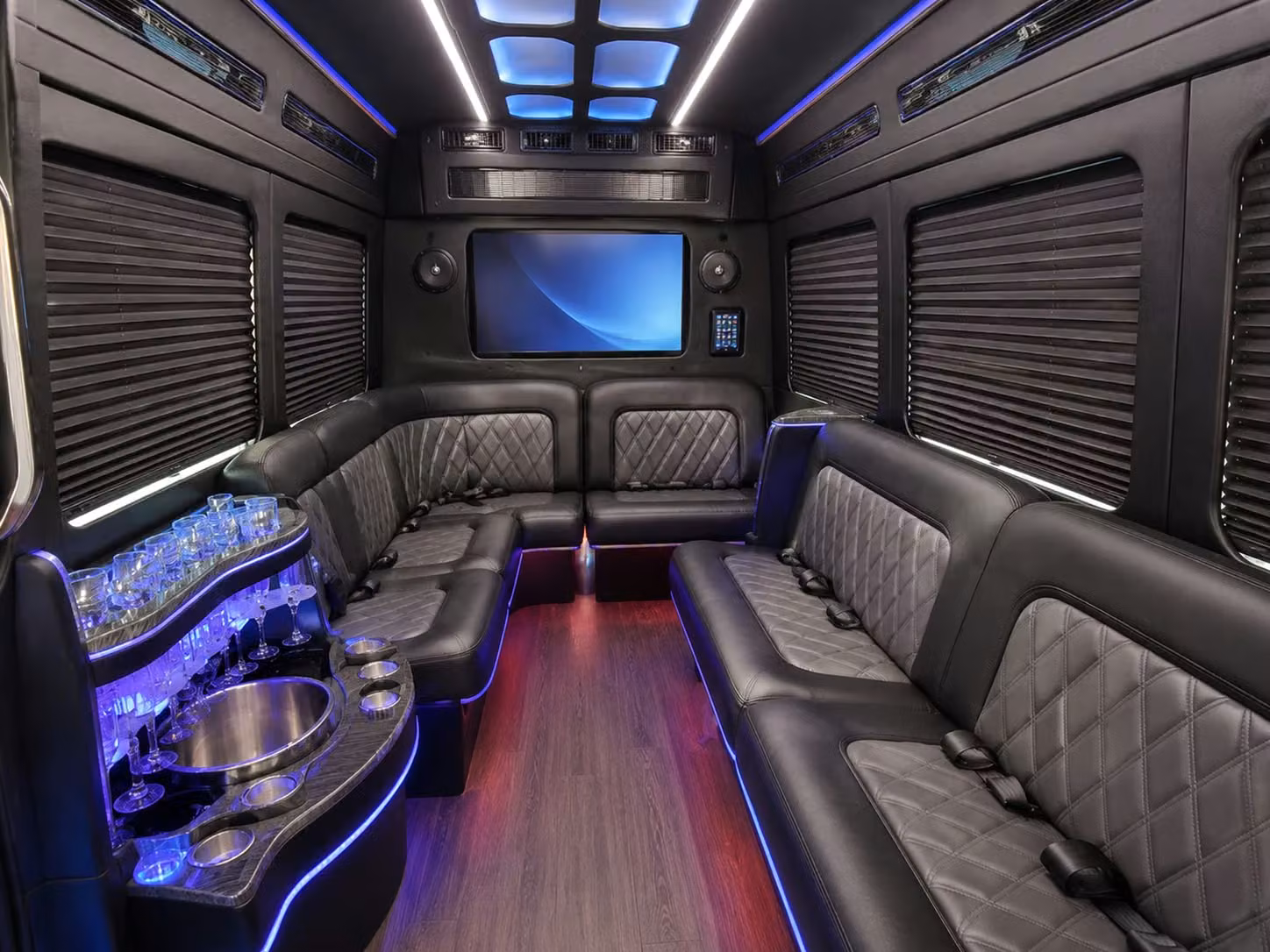 airport transfers between clarksville and nashville international have never been simpler