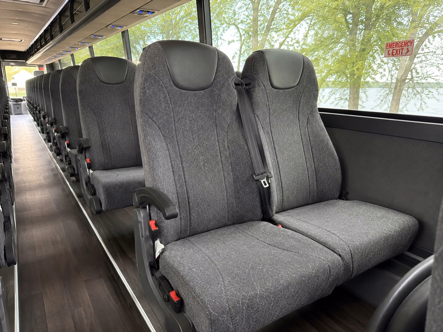does the day of the week change what a bus costs in clarksville tennessee