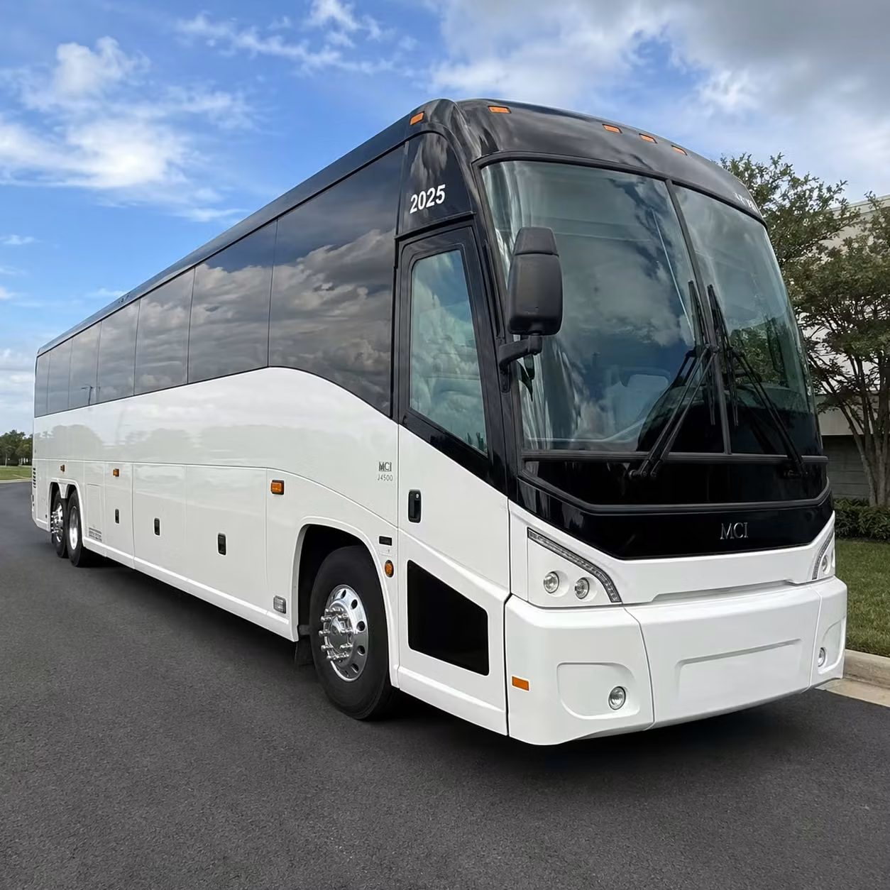 employee shuttle services for clarksville s industrial and manufacturing sector