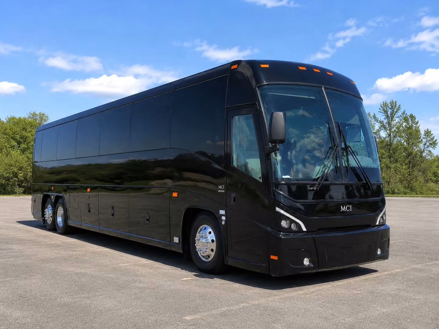 field trip buses to the customs house museum and cultural center in downtown clarksville